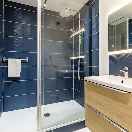 Le Club - Appt 45 M2 - 4p - Parking *