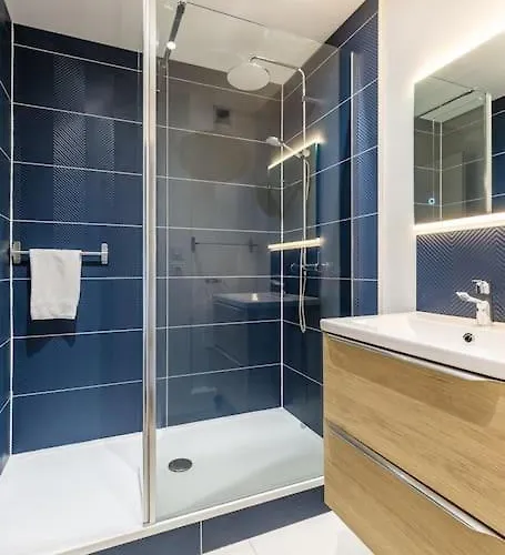 Le Club - Appt 45 M2 - 4p - Parking *